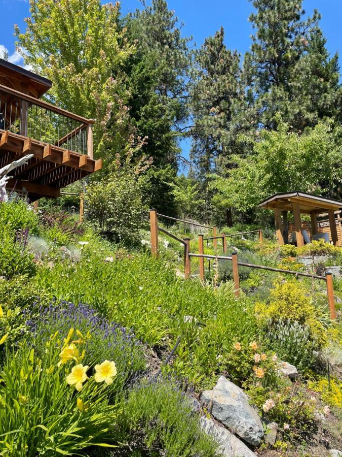 Les Chambres Roses West Kelowna Exteriér fotografie